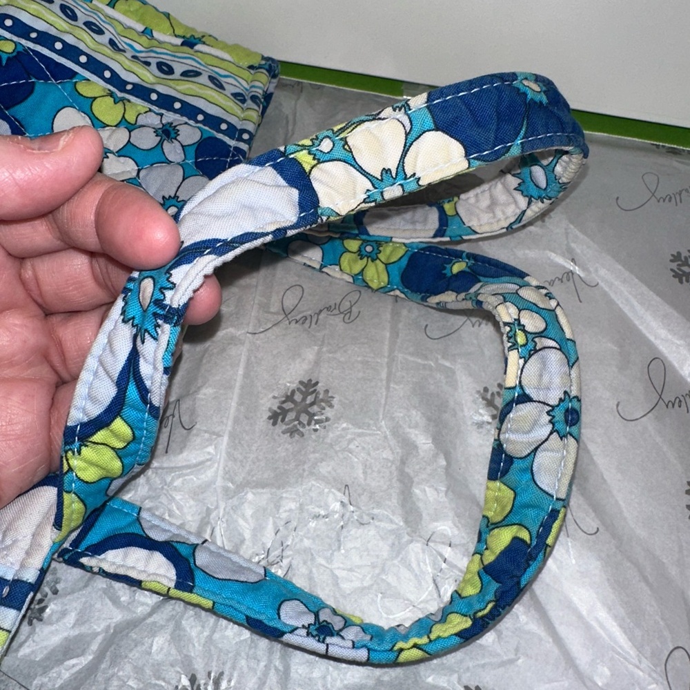 Vera Bradley Blue and Green Floral Tote - Picture 4 of 6